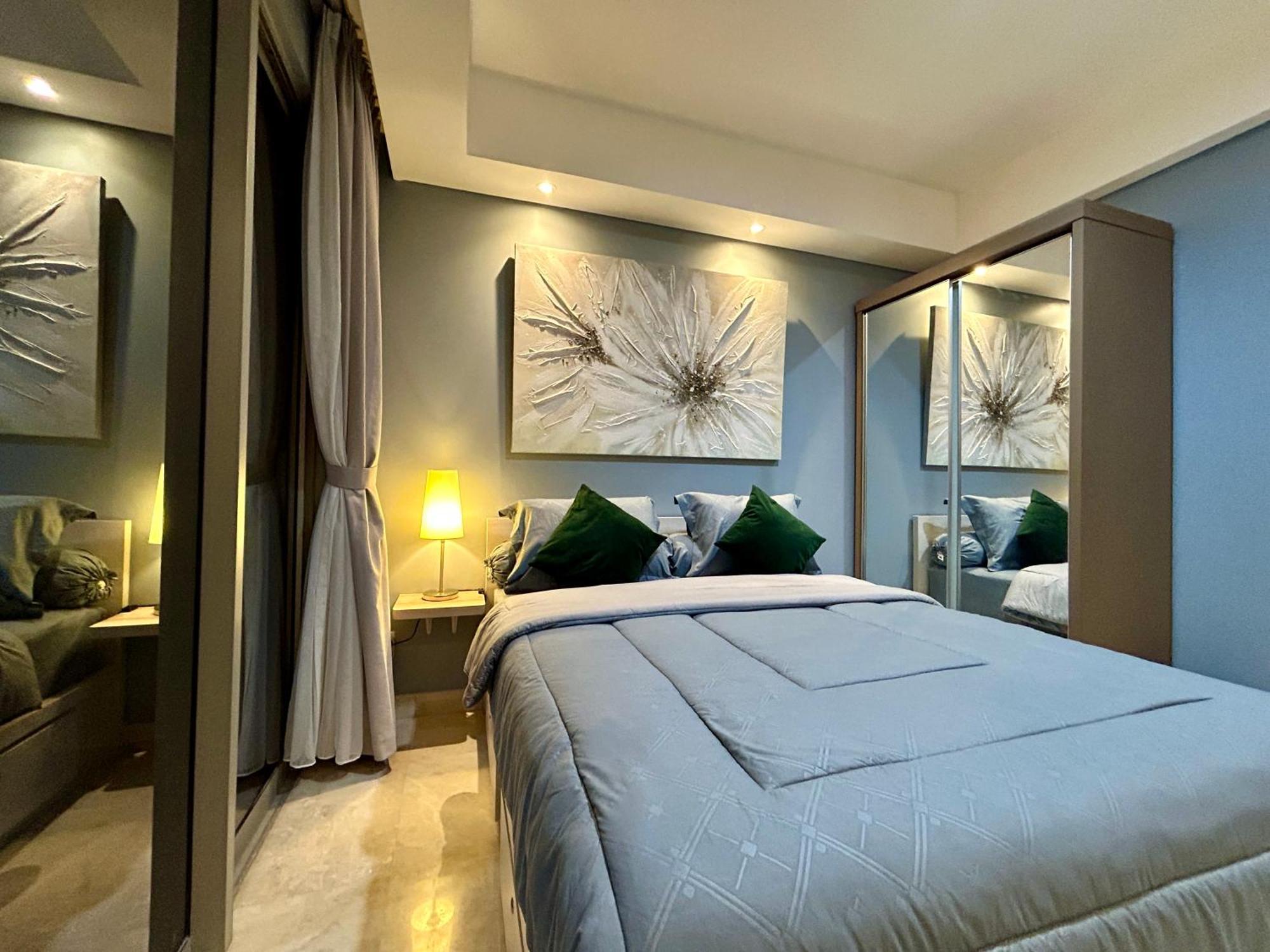 Apartemen Gold Coast Pik Luxury Sea View By With E